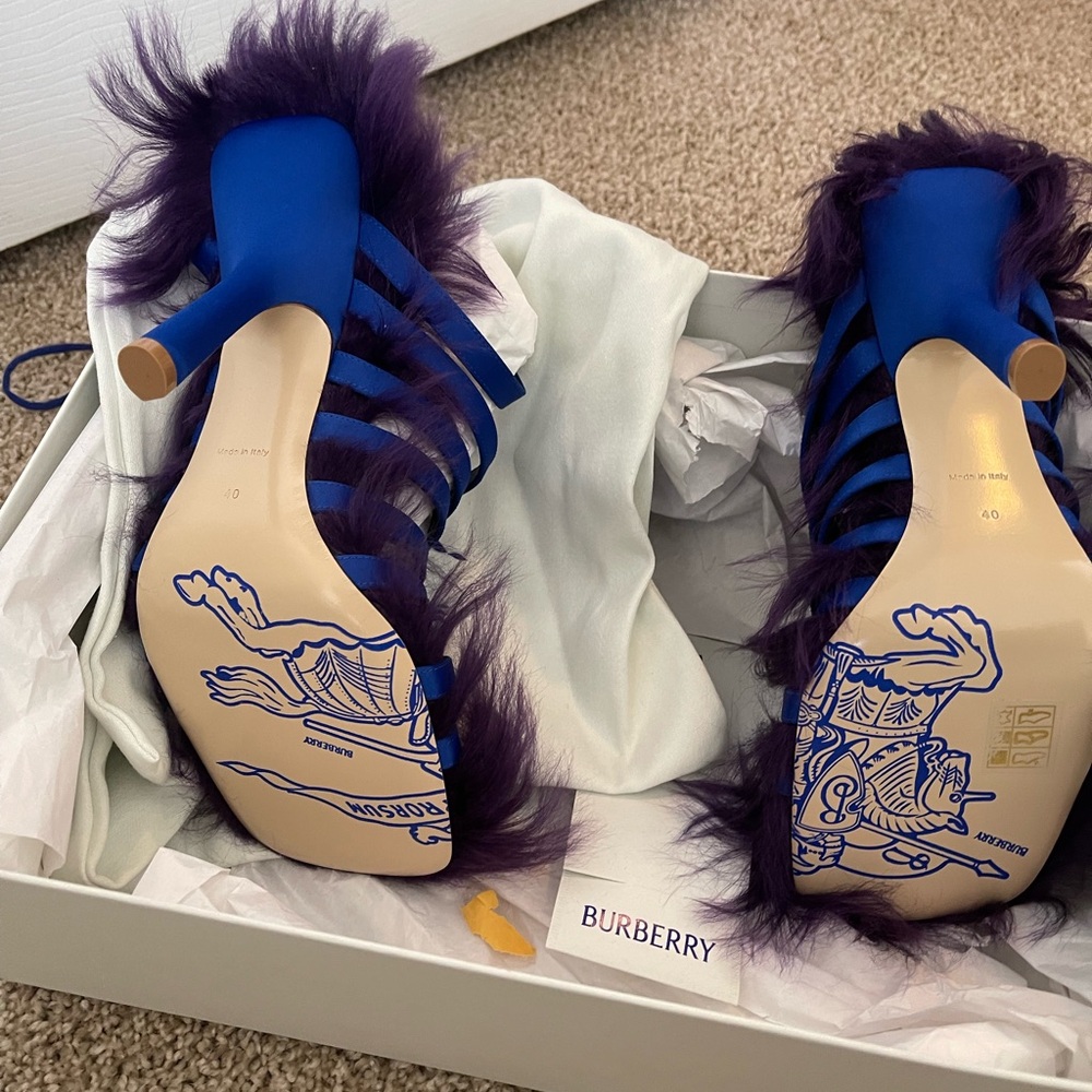 Burberry Blue and Purple Feathered Sandals - Picture 4 of 8